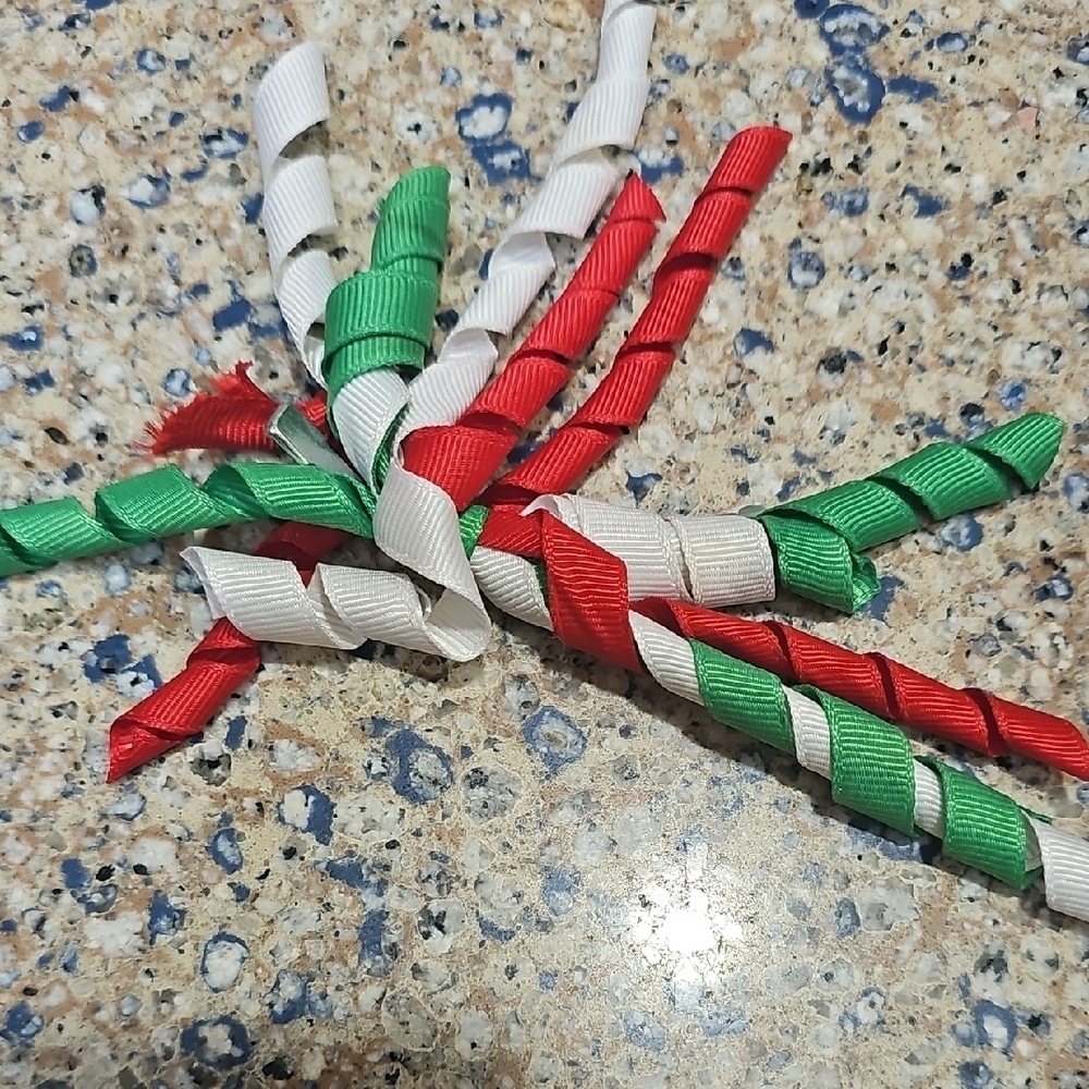 Festive Ribbon Curl Set - Red, Green, White